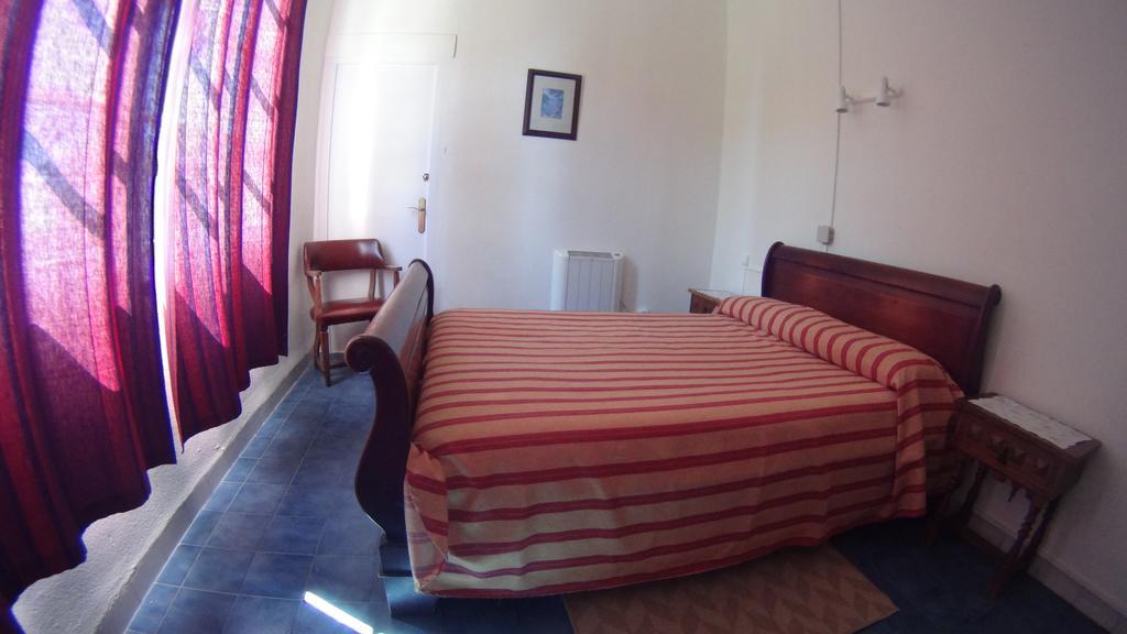 La Mimosa Guesthouse Πάλμα ντε Μαγιόρκα Δωμάτιο φωτογραφία